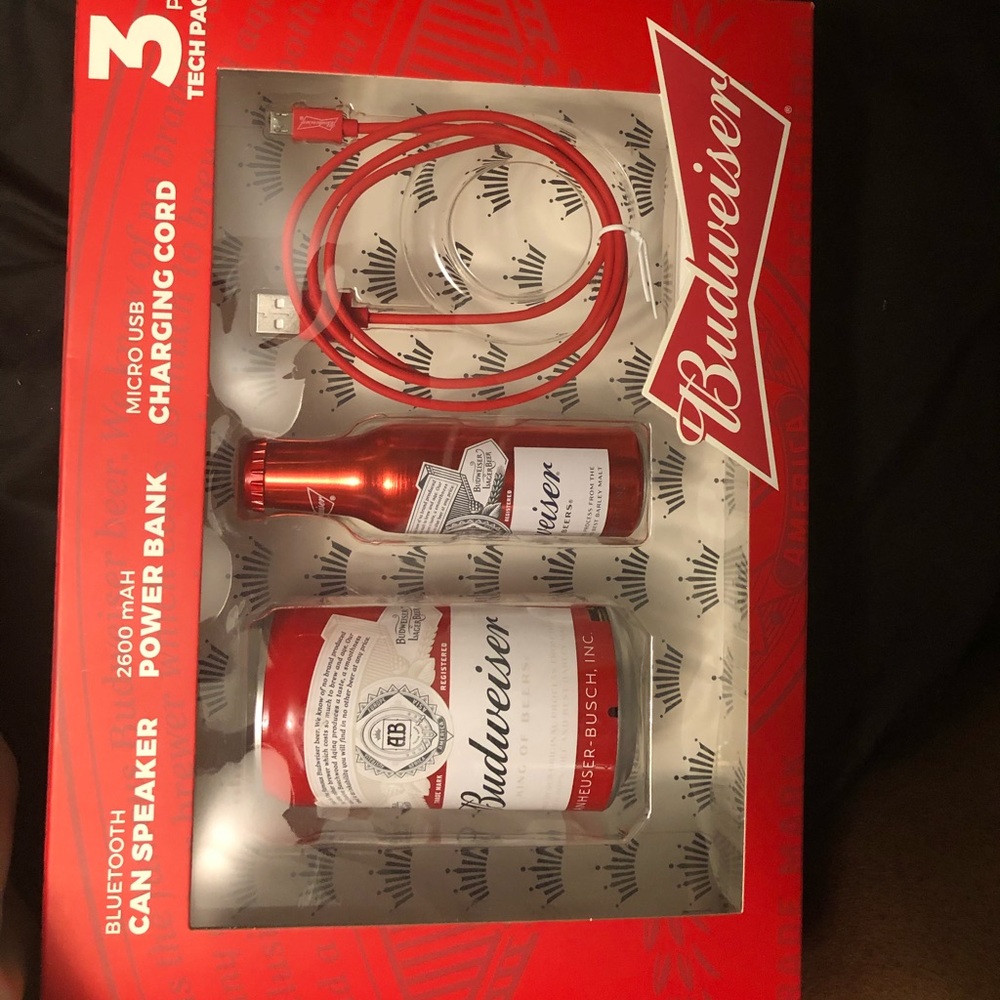 Can speaker , power cord